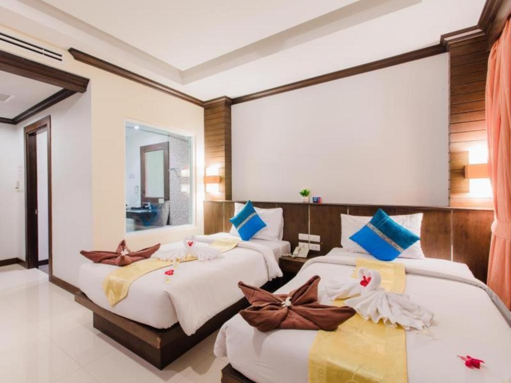 Hotel Azure Bangla Phuket Patong Exterior foto