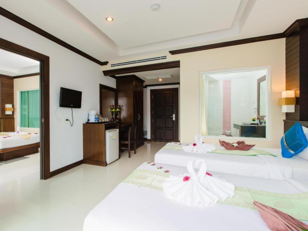 Hotel Azure Bangla Phuket Patong Exterior foto