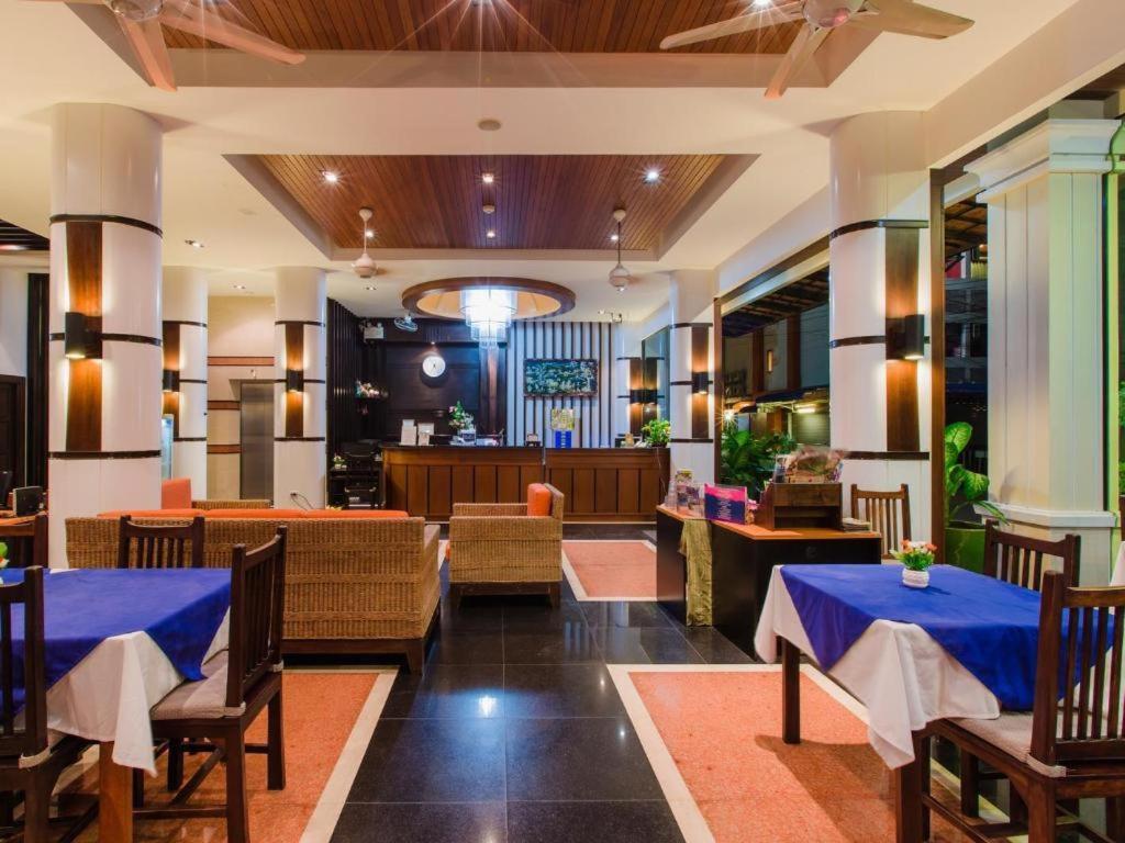 Hotel Azure Bangla Phuket Patong Exterior foto