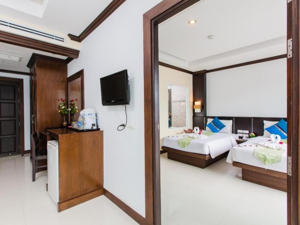Hotel Azure Bangla Phuket Patong Exterior foto