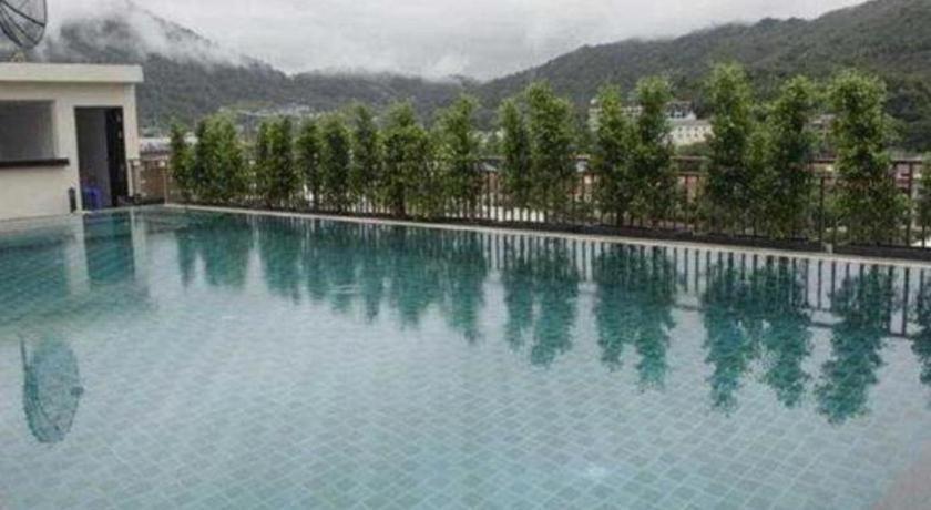 Hotel Azure Bangla Phuket Patong Exterior foto