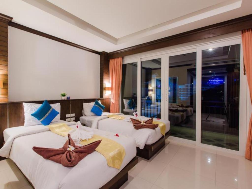 Hotel Azure Bangla Phuket Patong Exterior foto